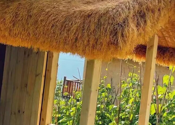 लैंडस्केपिंग उच्च कोमलता के साथ सिंथेटिक किण्वित छत लौ retardant कृत्रिम किण्वित घास