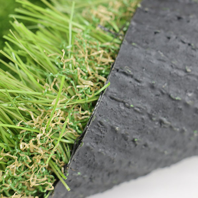 200 Stitches/m Landscape Artificial Grass with Pile Dtex 8600 छिद्रित जल निकासी छेद