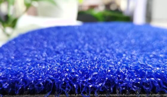 एफआईएच प्रमाणित हॉकी कृत्रिम घास 17 मिमी ढेर ऊंचाई के साथ पानी के छिड़काव के साथ कोई भारी धातु नहीं निरंतर खेल के लिए