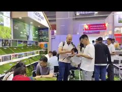 खेल मैदानों के लिए शॉक-अवशोषित चटाई के साथ गैर-भरे हुए कृत्रिम घास